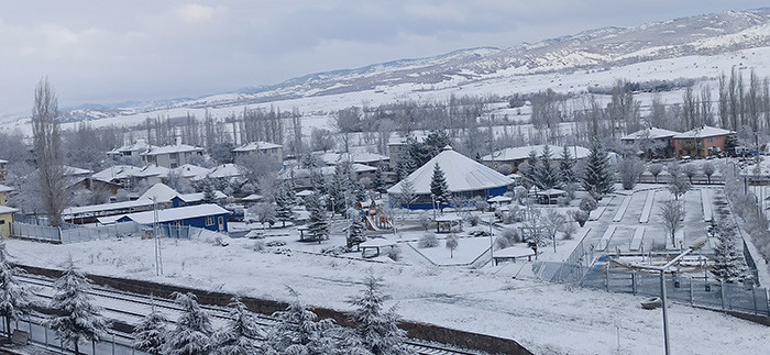  Güne 15 santimetre karla uyandılar Geçmiş yıllara göre farklı oldu