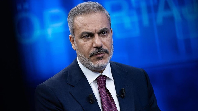 Dışişleri Bakanı Hakan Fidan, IKBY Başbakanı Barzani ile görüştü