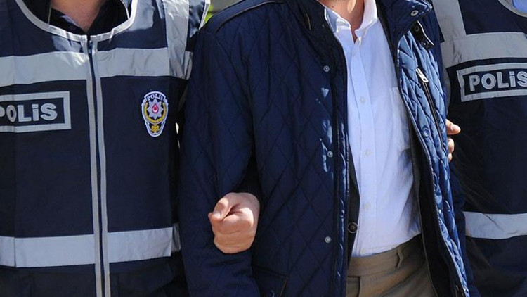 Çocuğunun öğretmenlerini tehdit eden veli tutuklandı