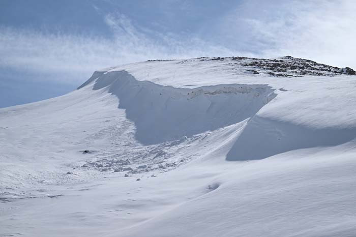  Kontrollü şekilde patlatılması gerekiyor