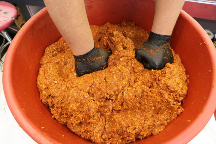  Misafirliğe giden ikram olarak götürüyor | Kilosu 900 lira