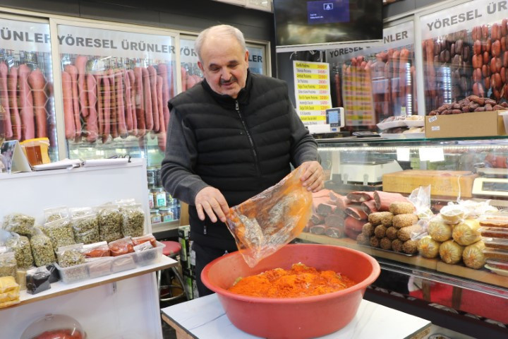  Misafirliğe giden ikram olarak götürüyor | Kilosu 900 lira