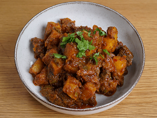 Lokanta usulü lezzetiyle: Tas kebabı