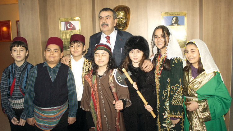 Bakan Tekin: Okullarda tedbiri artıracağız