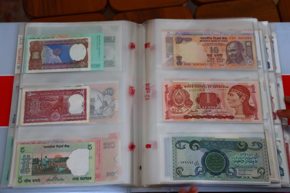  Binden fazla banknotu topladı Hiç dolaşıma girmemiş, cüzdana girmemiş paralar bunlar