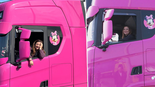 Pembe TIR'ıyla İstanbul'dan Avrupa'ya gidiyor: Gören bir daha bakıyor! 'Çığlık çığlığa korna basıyorlar'