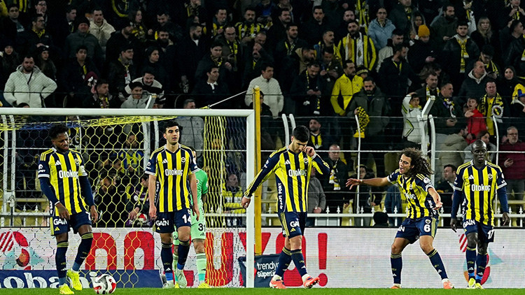 Fenerbahçe, 5 taraftar hakkında yasal işlem başlattı!