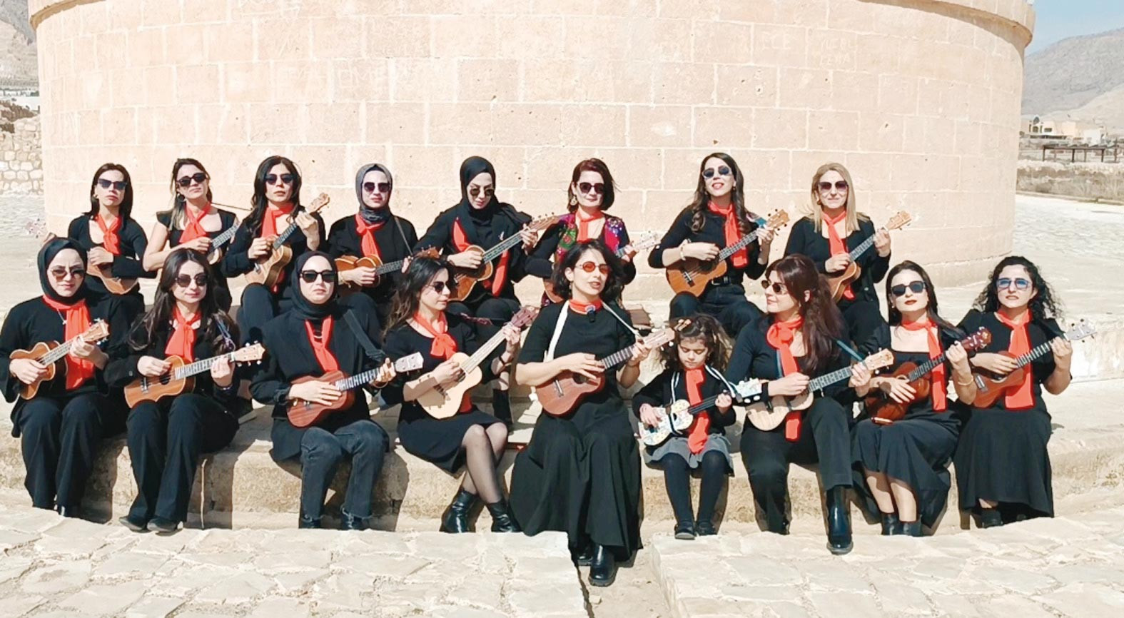 Şiddete karşı ukuleleli çağrı