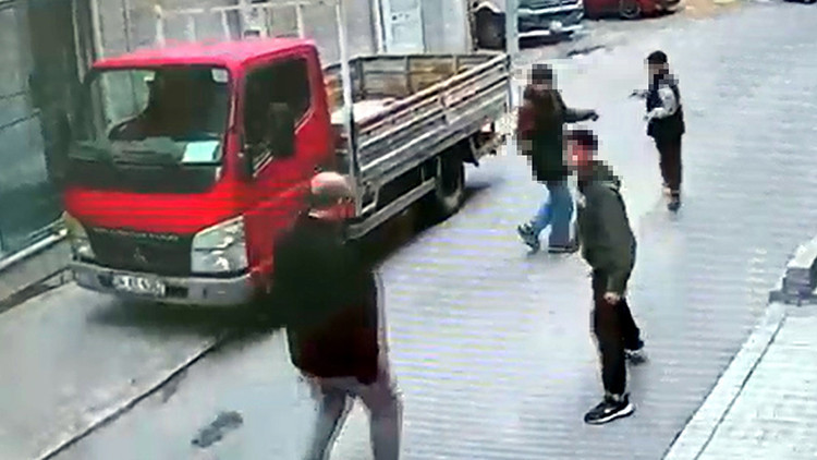 Çocukların dövdüğü adam konuştu: Çift görüyorum