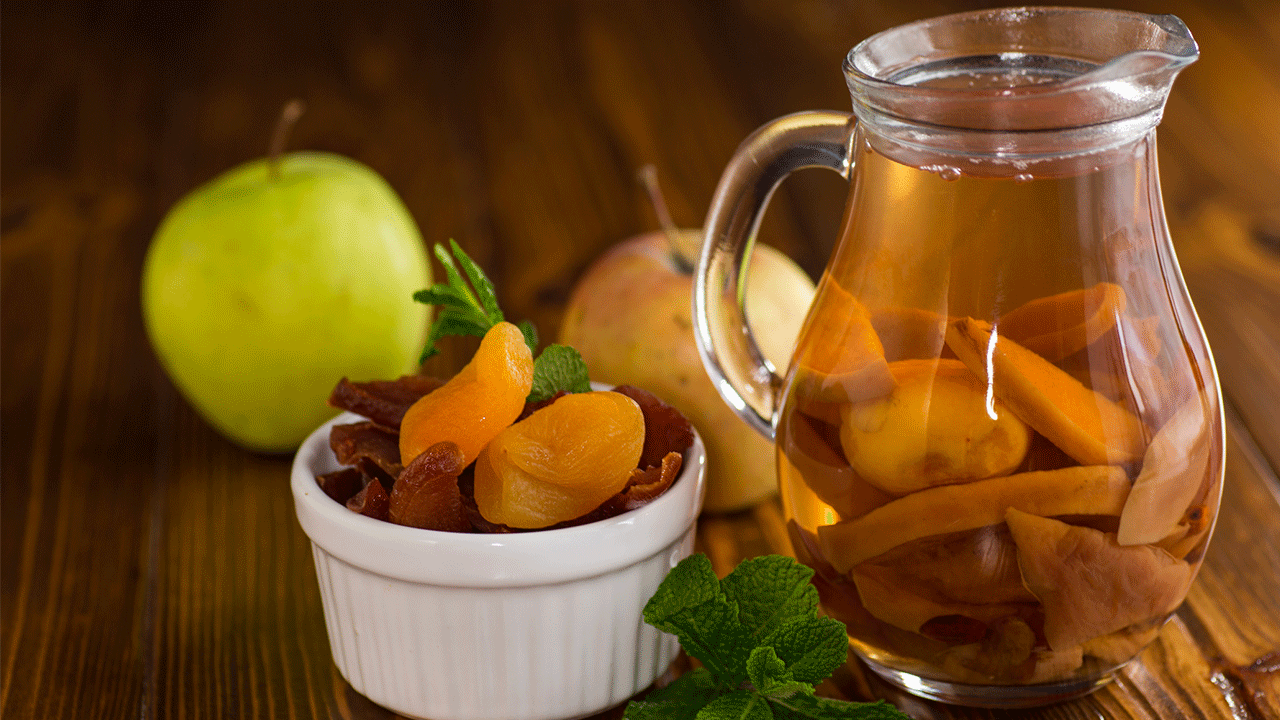 Hoşaf nasıl yapılır Meyve hoşafı tarifi ve püf noktaları