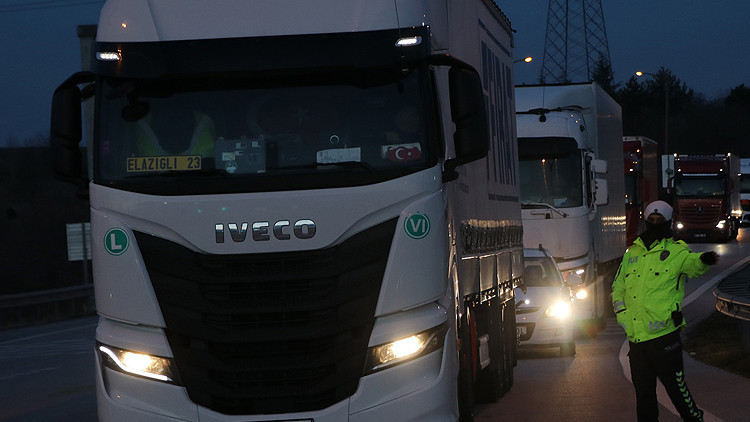 TIR'da 14 yaşındaki kız çocuğuna taciz iddiası: Şüpheli tutuklandı, aynı gün kızı dünyaya geldi