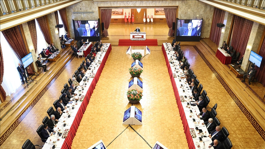 Kurtulmuş, Terörsüz Türkiye komisyonu üyeleriyle bir araya geldi