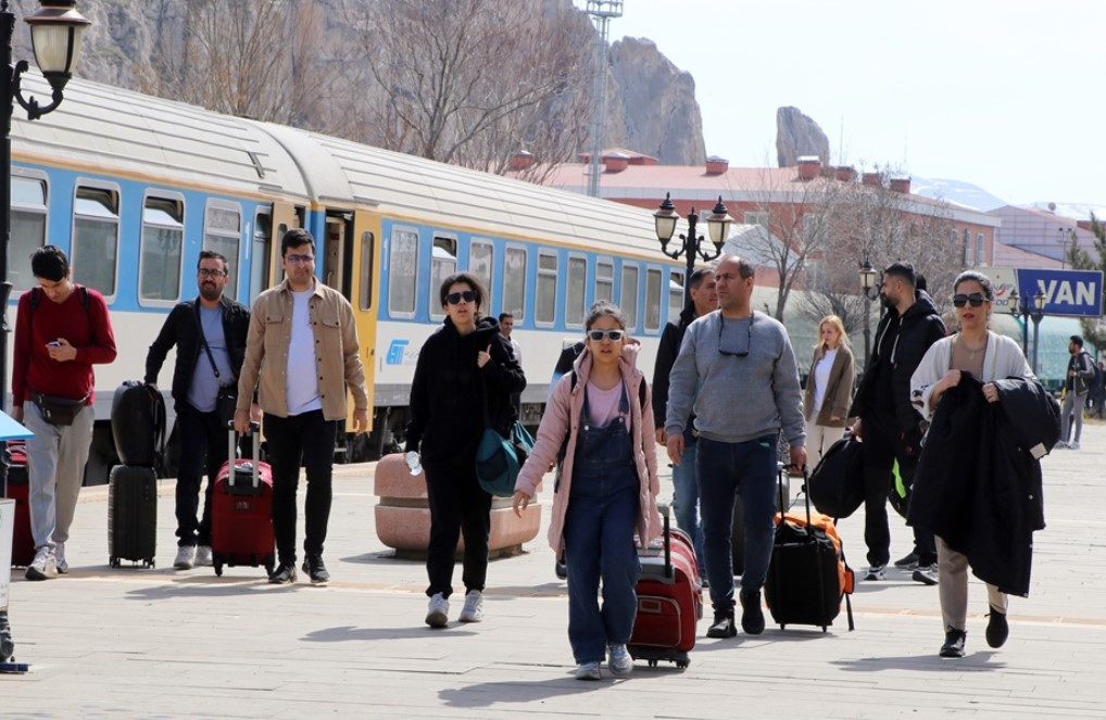 İran’a saldırı Van turizmini etkiledi; otellerdeki doluluk yüzde 10'a düştü
