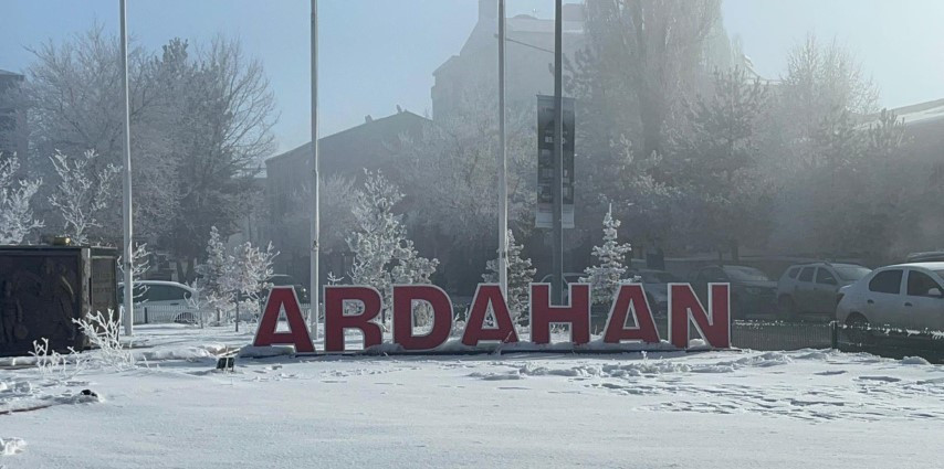  Bu şehirde hava sıcaklığı eksi 25 dereceyi gösterdi