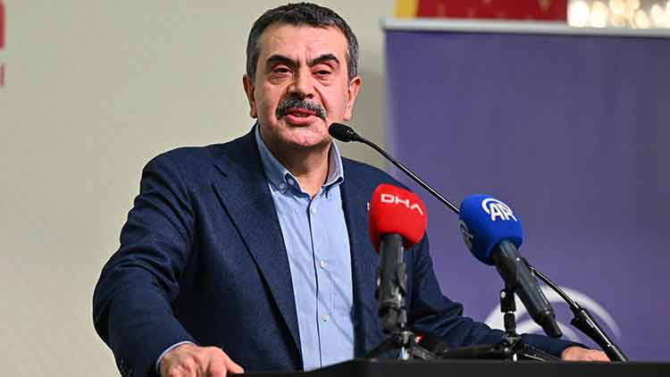 Bakan Tekin'den Özgür Özel'e cevap