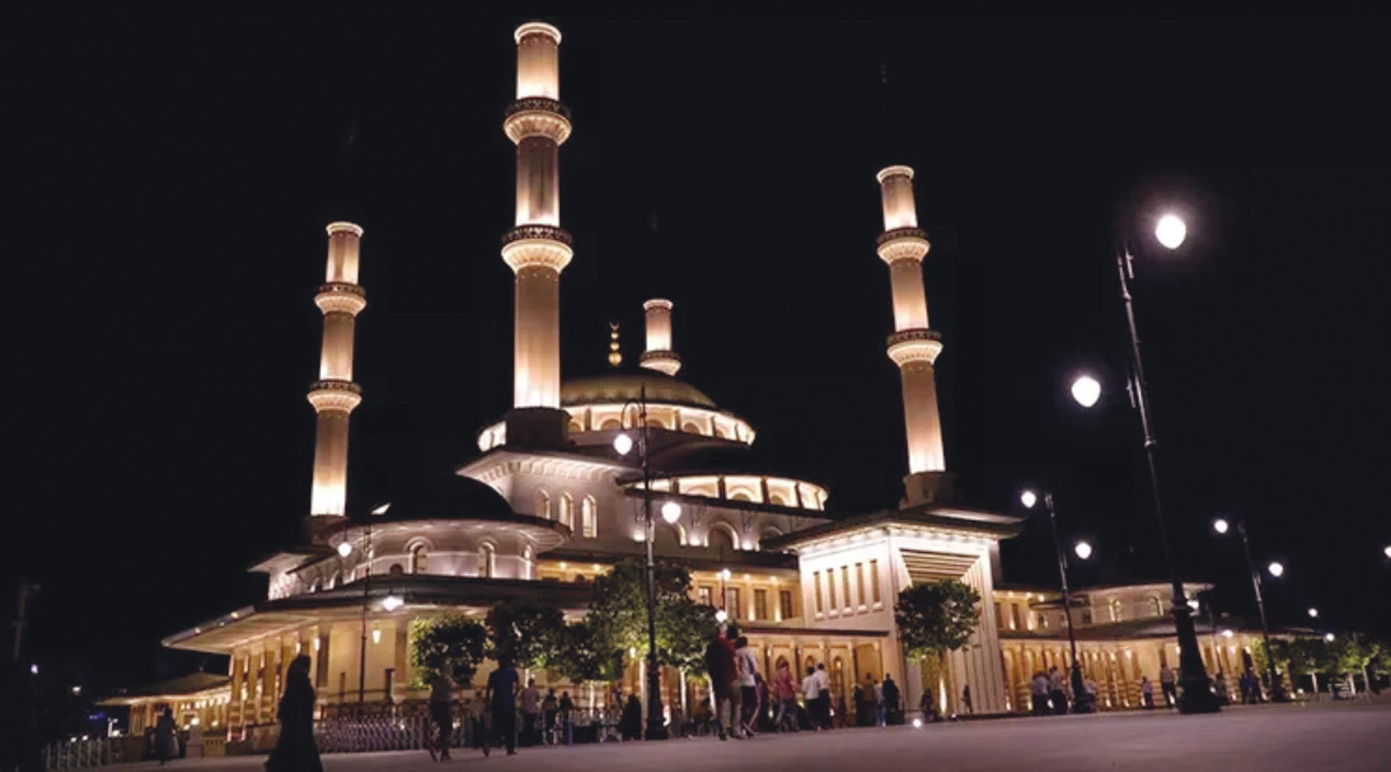 Millet Camii’nde Kadir Gecesi özel yayını... Kadir Gecesi Özel saat 19.30 Kanal D’de...