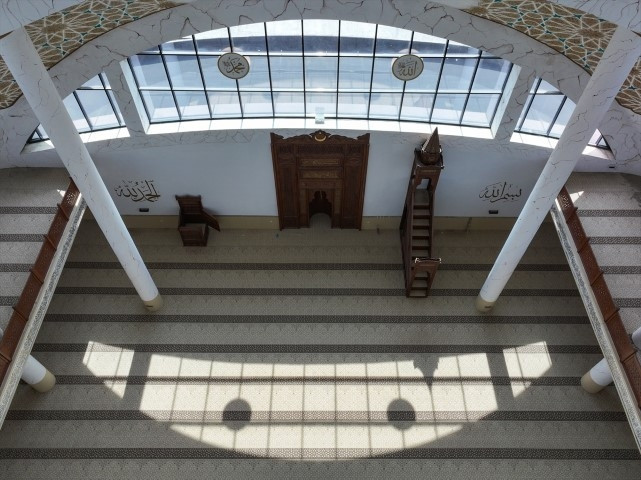  İzmirdeki 5 bin kişilik cami ve külliyesi hizmete giriyor