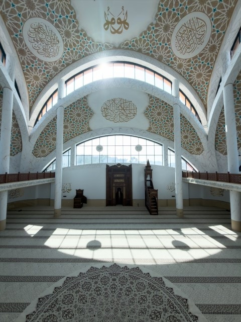  İzmirdeki 5 bin kişilik cami ve külliyesi hizmete giriyor