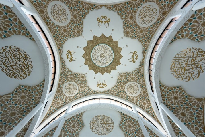  İzmirdeki 5 bin kişilik cami ve külliyesi hizmete giriyor