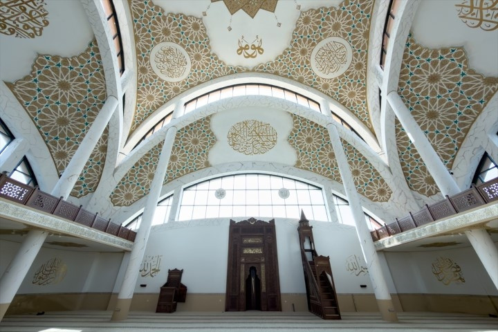  İzmirdeki 5 bin kişilik cami ve külliyesi hizmete giriyor