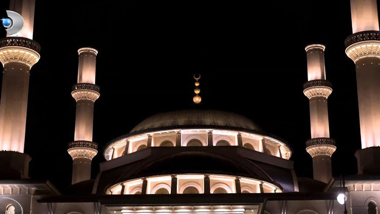 Millet Camii’nde Kadir Gecesi özel yayını