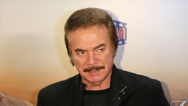 “ORHAN ABİNİZ KALE GİBİ”