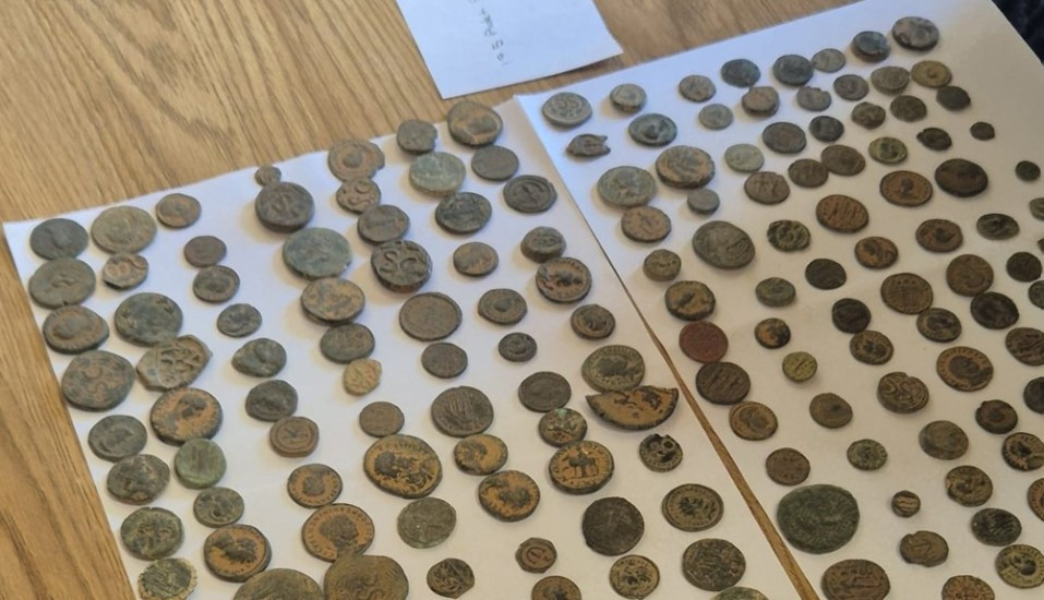 İtalya'ya kaçırılmak istenen tarihi eserleri şoför kabinindeki sıra dışı yoğunluk ele vermiş