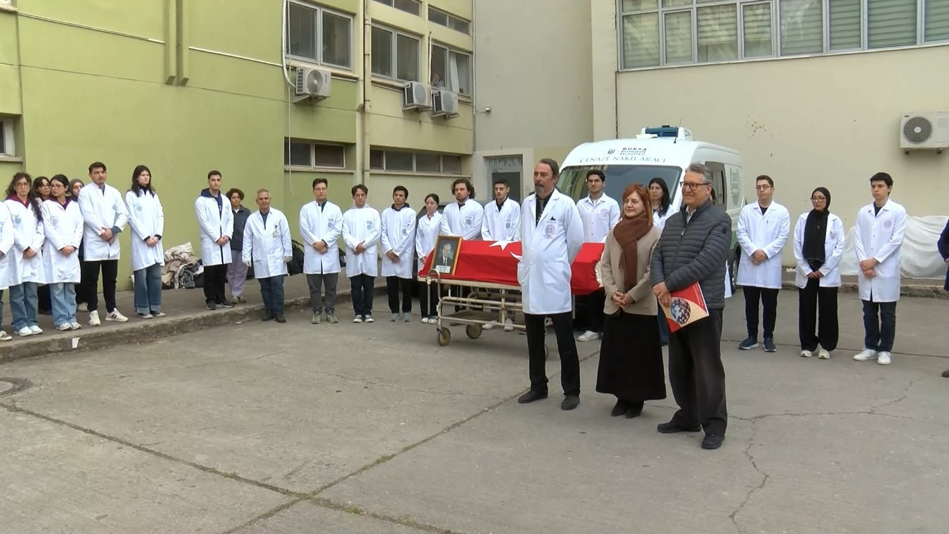 Vasiyeti yerine getirildi | Albayın cenazesi 6 yıl sonra toprağa verilecek