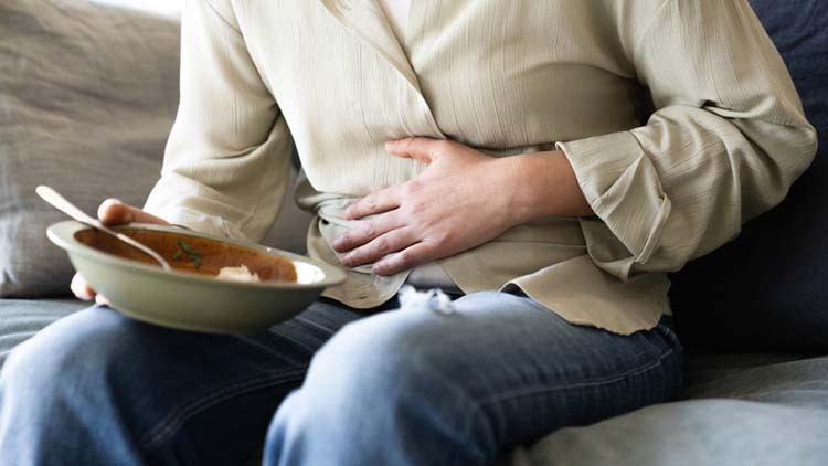 Kronik mide yanması yaşadığını sanıyordu, dördüncü evre kanser çıktı Ölümün kıyısından nasıl döndü