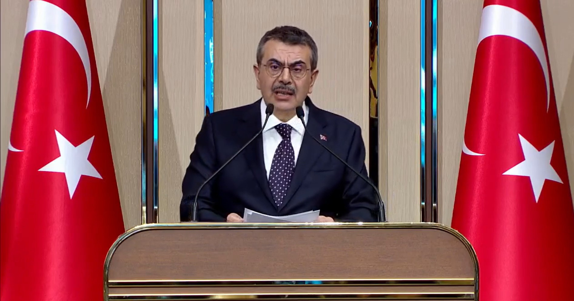 Milli Eğitim Bakanı Tekin, Eğitim Ailesi ile İftar Programında konuştu