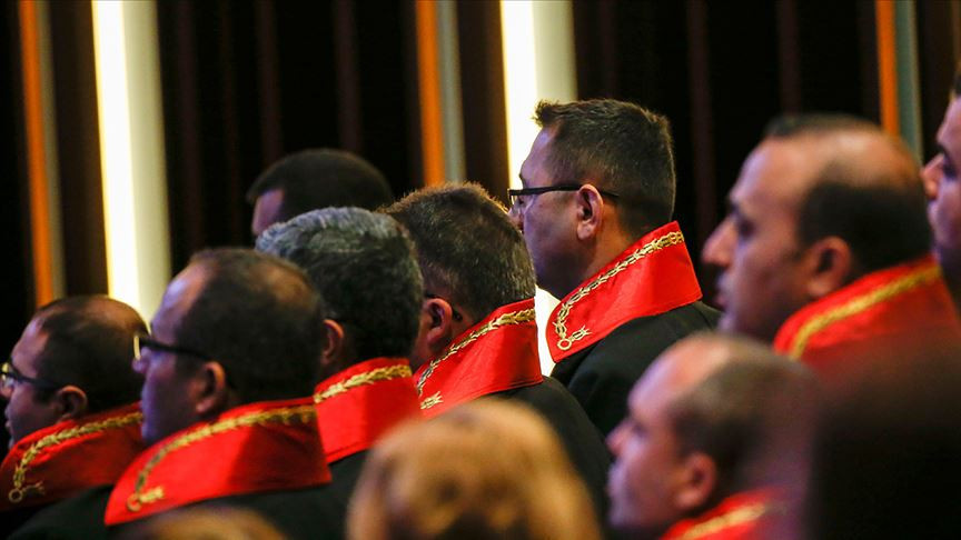 HSK Kararnamesiyle 12 hakim ve savcının görev yeri değişti