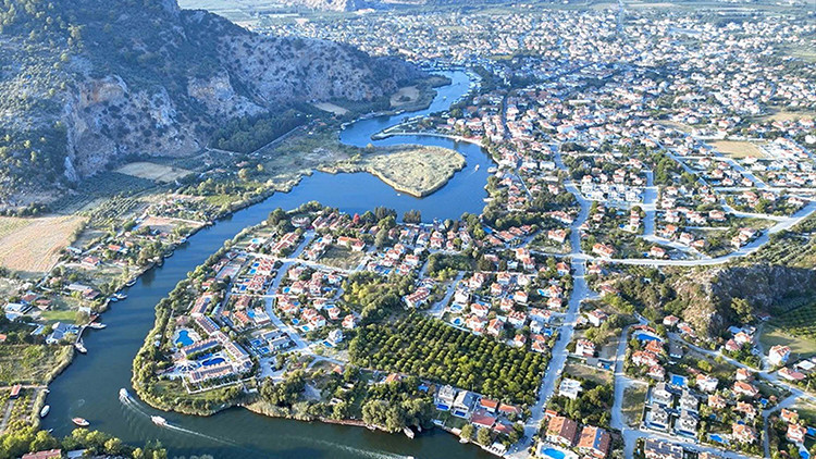 Dünyada nadir bulunuyor! Türkiye'nin muhteşem turizm losyonlarından biri: Gidenler hayran kalıyor