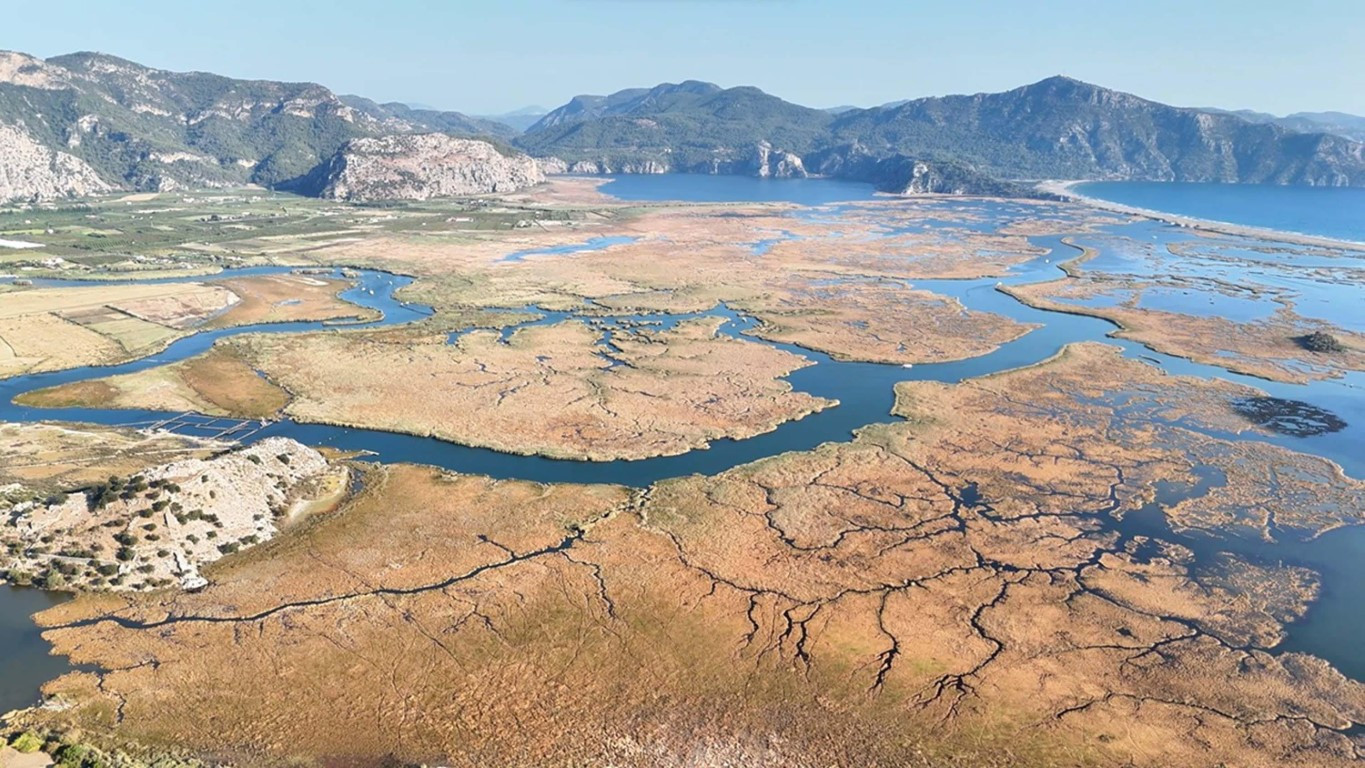 Dünyada nadir bulunuyor Türkiyenin muhteşem turizm lokasyonlarından biri: Gidenler hayran kalıyor