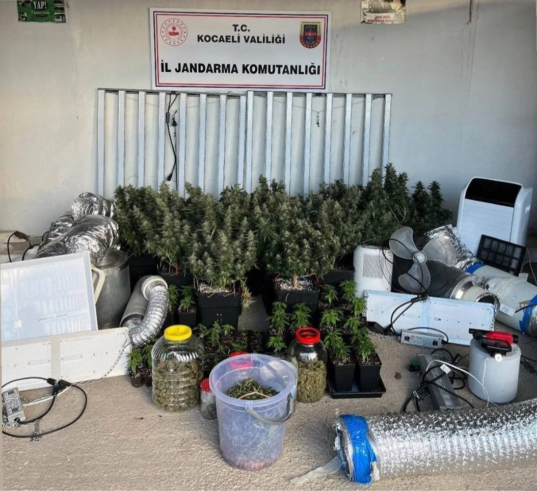 Kocaeli’de 40 farklı adrese uyuşturucu operasyonu: 36 gözaltı