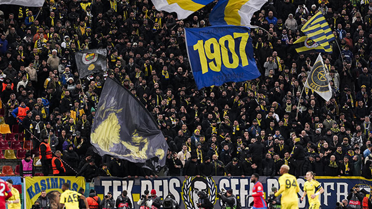 UEFA'dan Fenerbahçe'ye ceza!