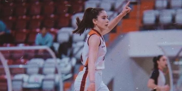 DURU NAYMAN HANGİ TAKIMDA OYNUYOR