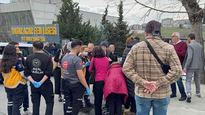 Fen lisesinin laboratuvarında korkutan patlama: 4 öğrenci yaralandı