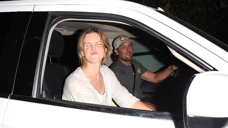 Sürpriz evliliği herkesi şaşırtmıştı… Ünsüz kocasıyla öyle mutlu ki!