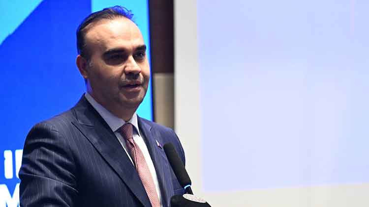 Bakan Kacır: Öğrencilerimize yeni imkanlar sunmaya devam edeceğiz