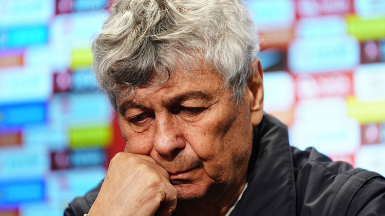 Hastaneye kaldırılan Lucescu'dan ilk açıklama: 'Sebebi Türkiye maçı!'