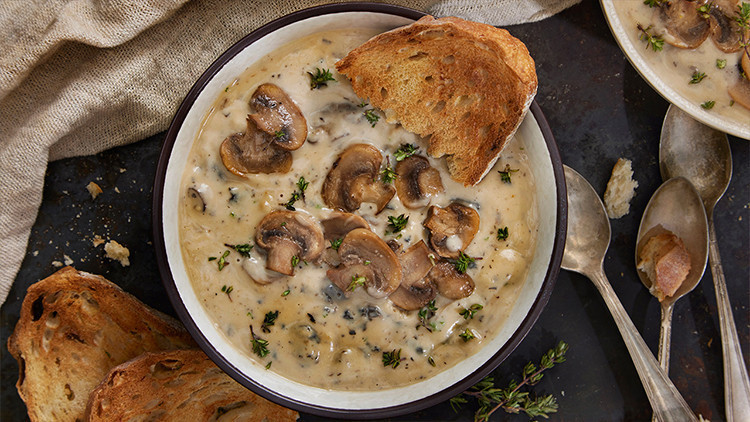 Kremalı Yabani Mantar Çorbası