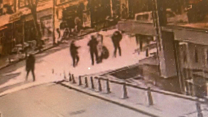 Fatih'te silahlı saldırıya uğrayan kurye hayatını kaybetti! Dehşet anları kamerada