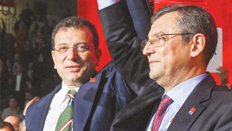 ‘Şaibeli kurultay’ davasında iddialar ve yanıtlar