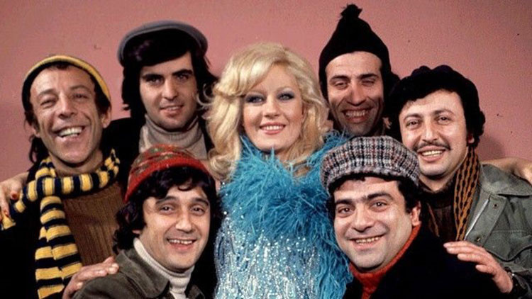 Emel Sayın, Kemal Sunal’ı anlattı: Sette ciddi ve mesafeliydi