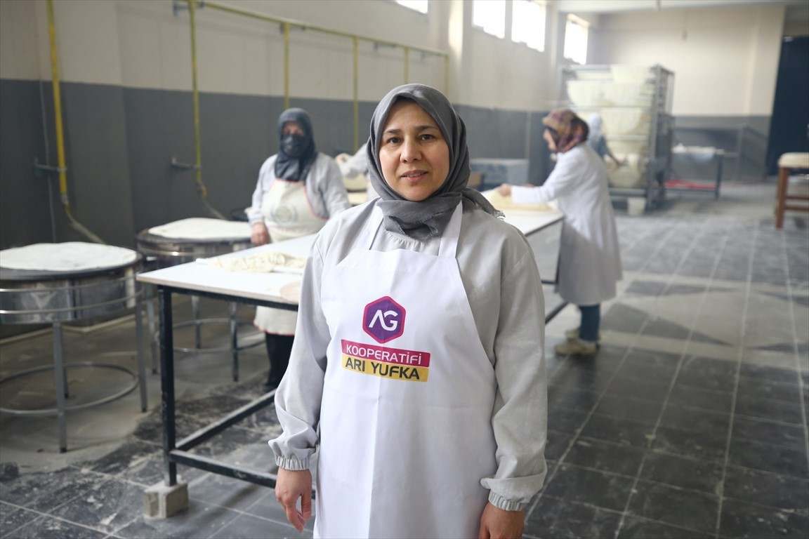 Bingöllü kadın evinde yaparak başladı; tesiste seri üretime geçti | Hedefimiz ihracat Bingöllü kadın evinde yaparak başladı; tesiste seri üretime geçti | Hedefimiz ihracat