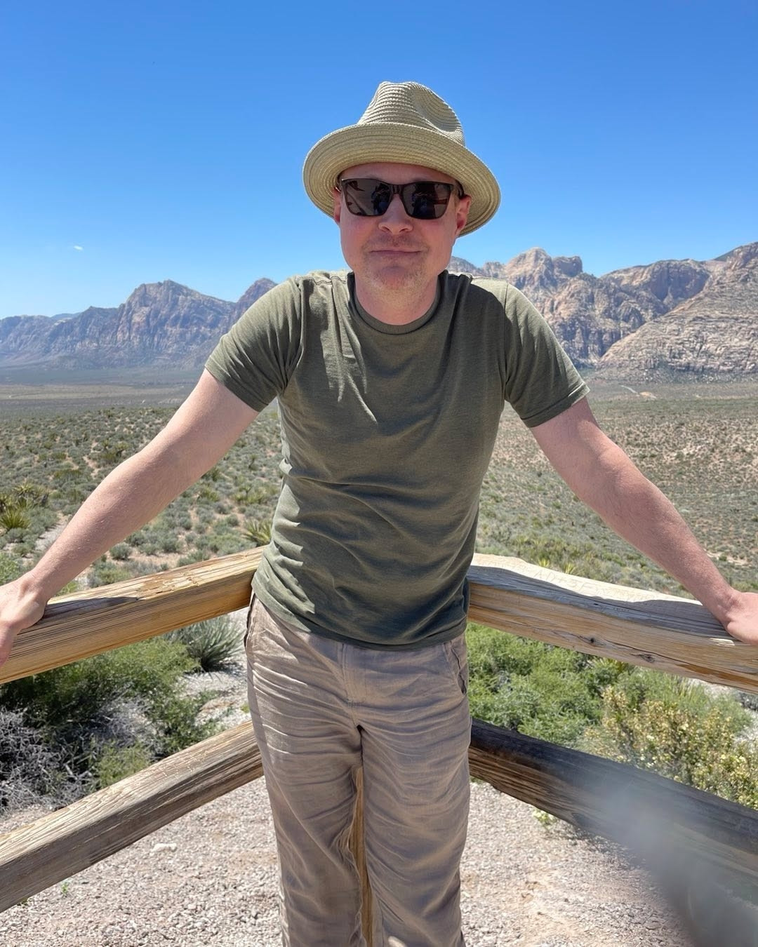 Ünlü dizi oyuncusu tanınmaz halde… Geçinebilmek için hademelik bile yapmış