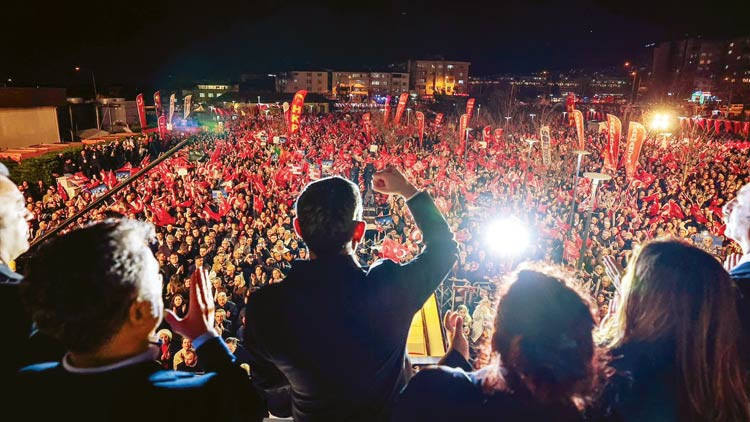 Millet kimi seçerse görev ondadır