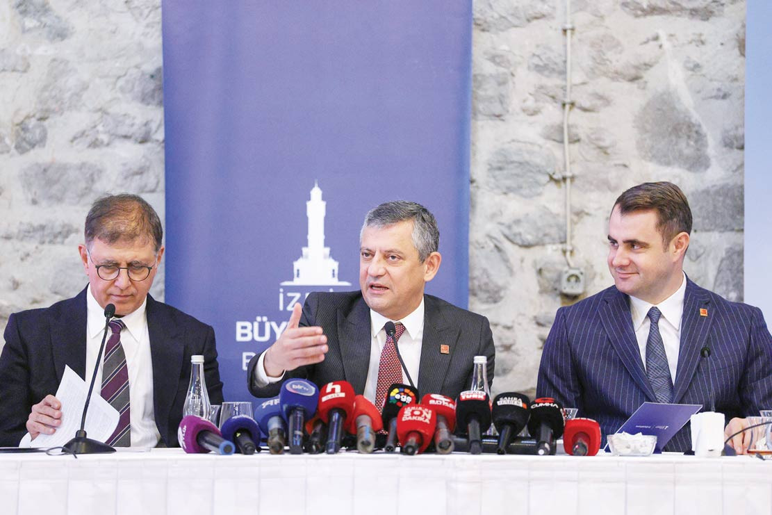 İzmir’de roman buluşması