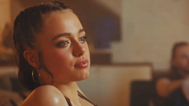 Acıyla biten büyük bir aşkın ilk çocuğuydu... Görüntüleri sosyal medyada yayıldı... Durup durup izlediler