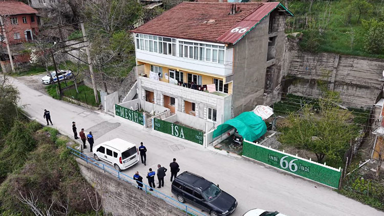 Karabüklü vatandaştan akılalmaz sözler: Evin duvarlarındaki yazılar için belediye harekete geçti